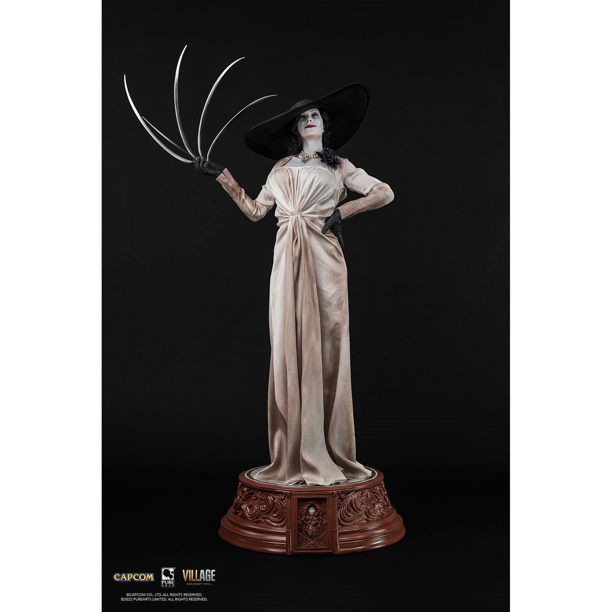 Resident Evil Village Lady Dimitrescu 1:4 Scale Resin Statue