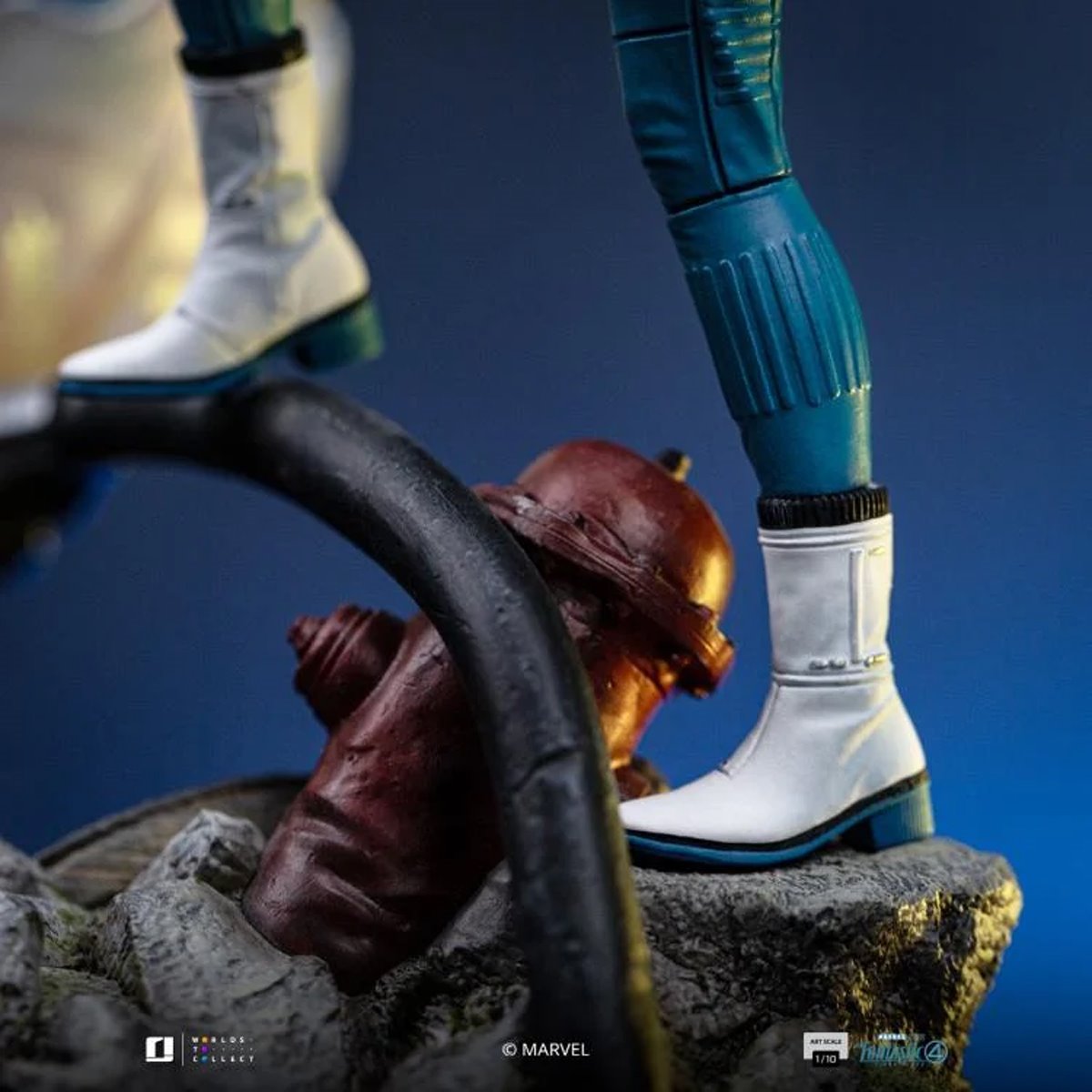 The Fantastic Four: First Steps Invisible Woman 1:10 Art Scale Limited Edition Statue