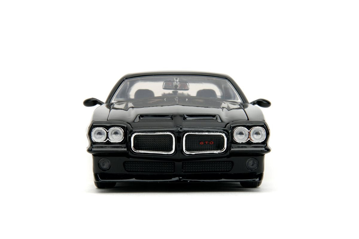 Bigtime Muscle 1971 Pontiac GTO 1:24 Scale Die-Cast Metal Vehicle