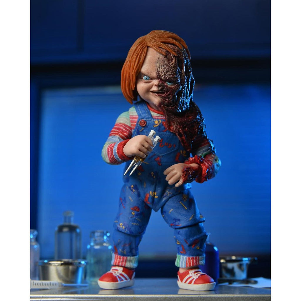 Chucky TV Series Ultimate Chucky 7-Inch Scale Action Figure