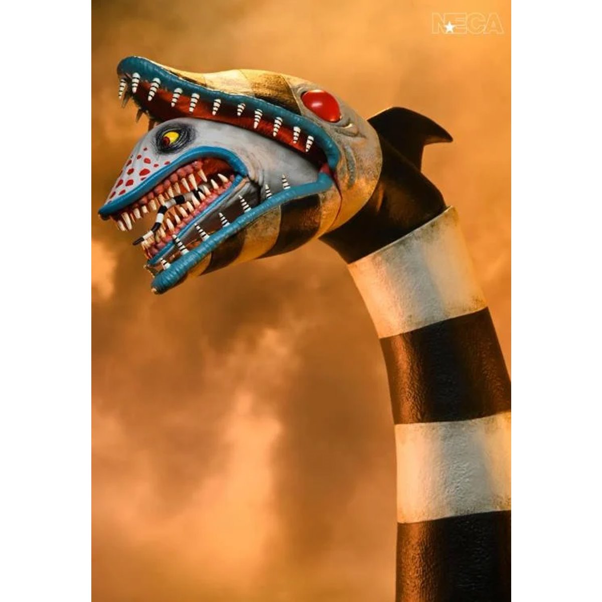 Beetlejuice Beetlejuice Ultimate Matador Beetlejuice & Sandworm 7-Inch Scale Action Figure 2-Pack