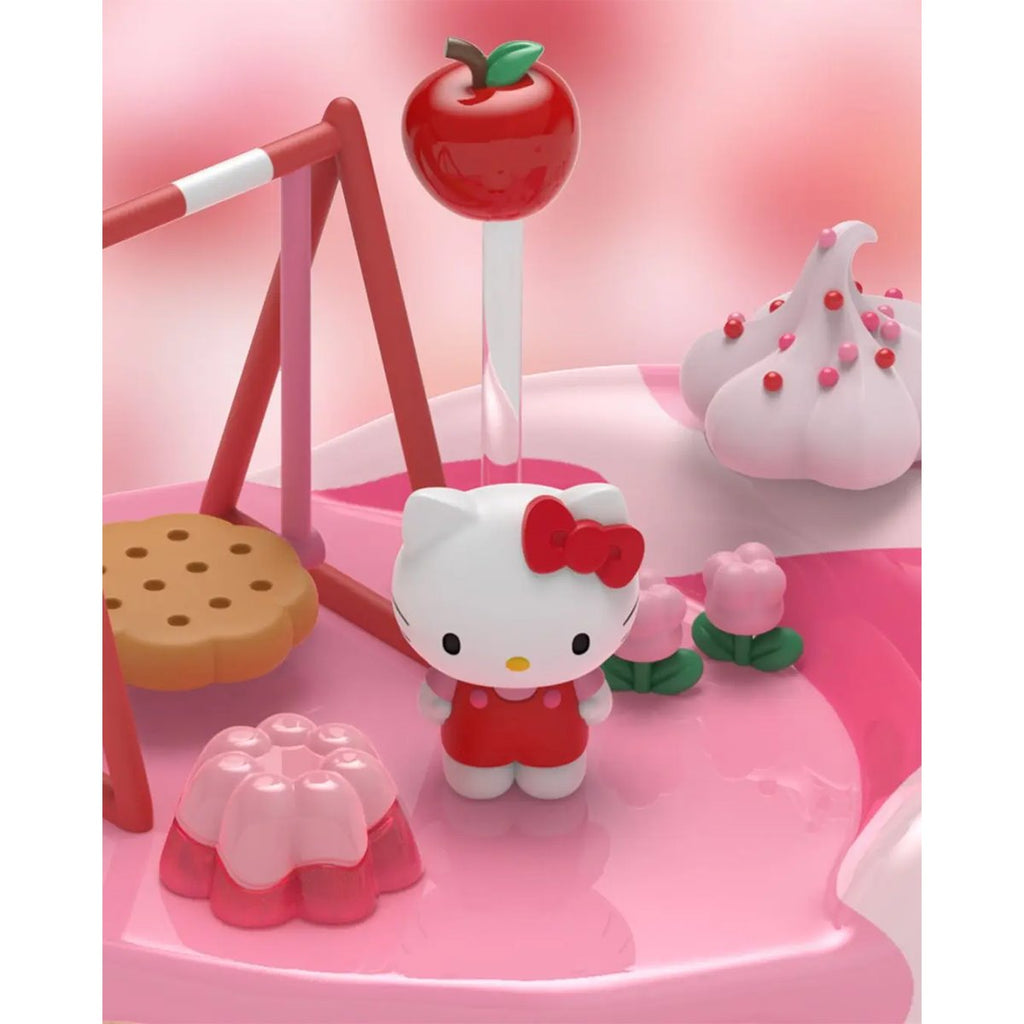 Kandyland: Sanrio Hello Kitty Mini-Figure Diorama