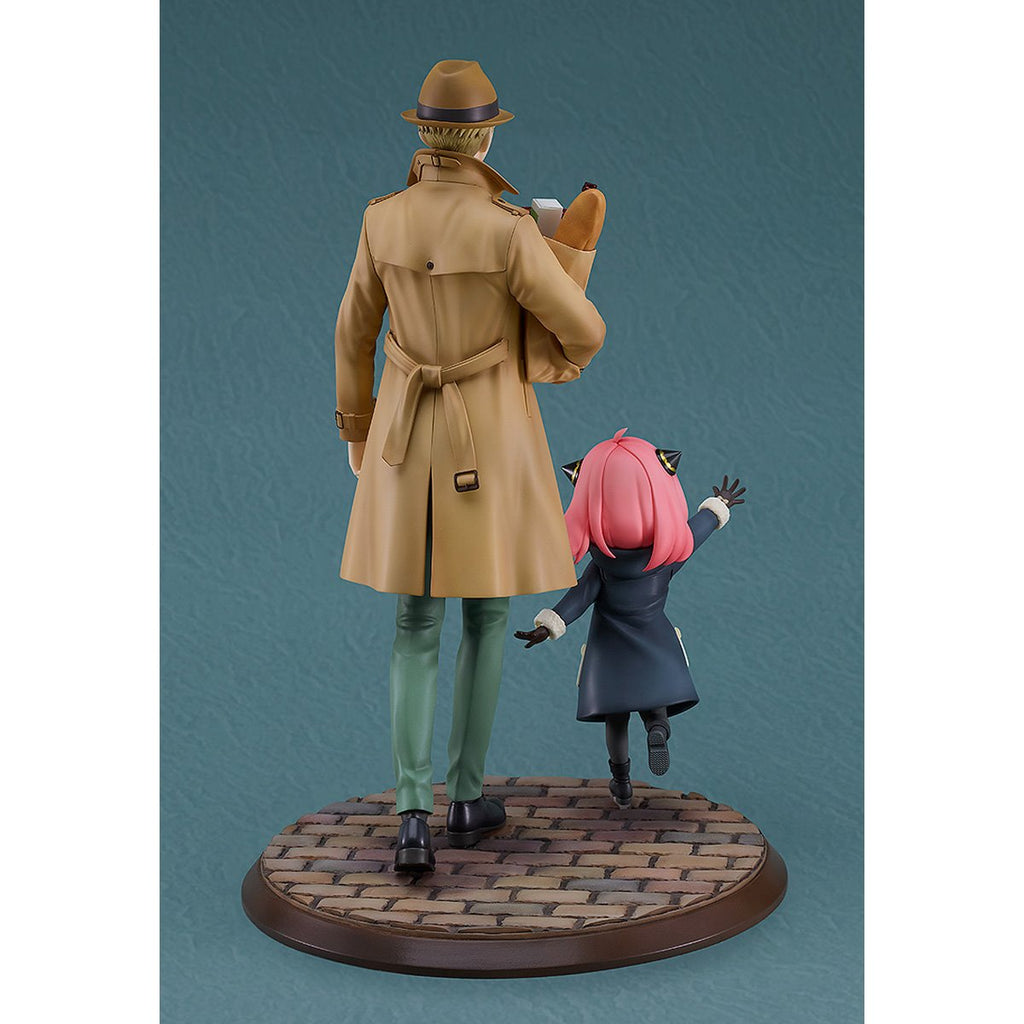 Spy x Family Anya and Loid Forger Walking 1:7 Scale Statue