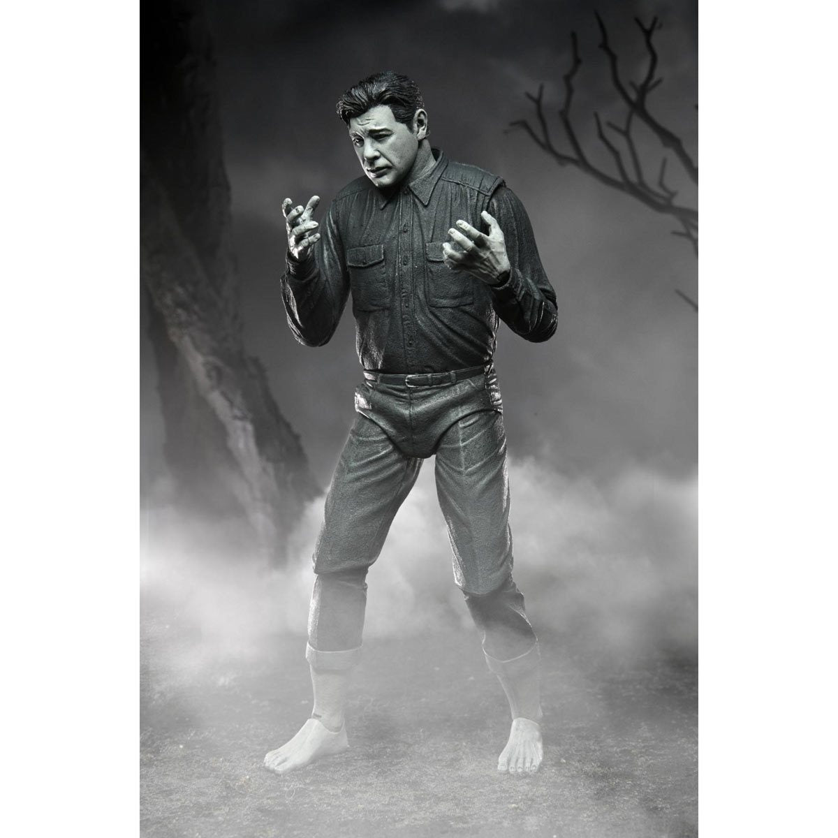 Universal Monsters Ultimate Wolf Man Black and White Version 7-Inch Scale Action Figure