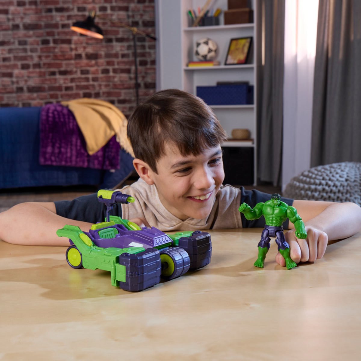 Marvel Avengers VenomVersus Epic World of Action Hulk Blast & Smash Truck Figure & Vehicle Set