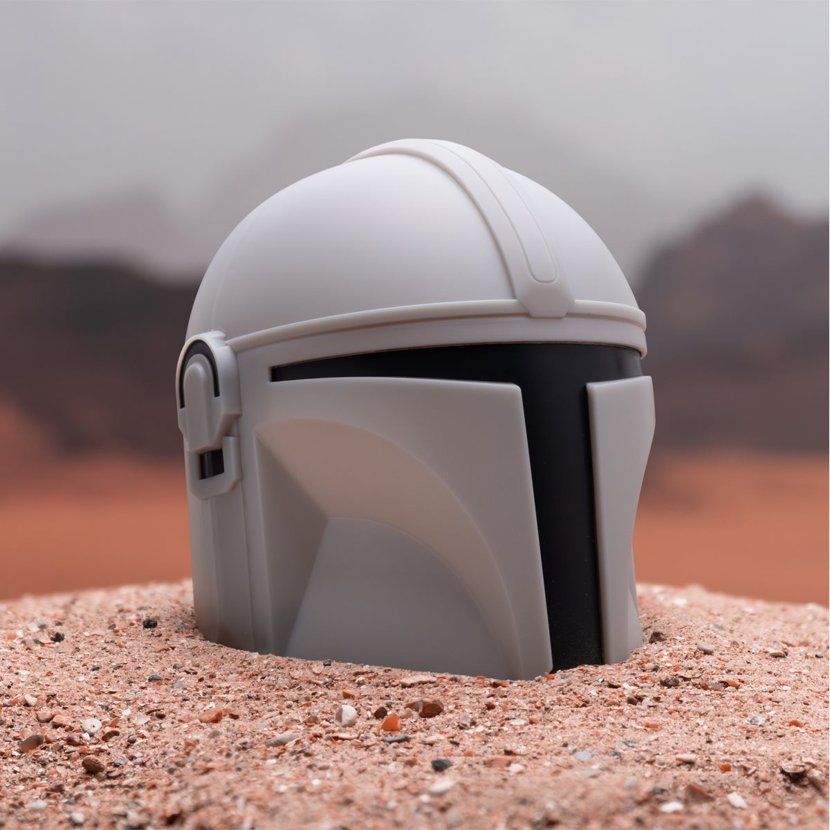 Star Wars The Mandalorian Helmet Desktop Light