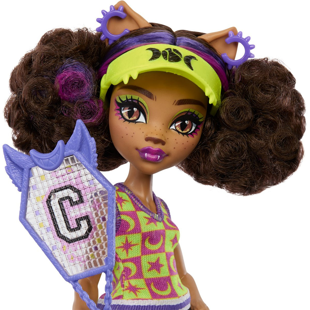 Monster High Buried Secrets Wave 4 Courtside Fang-Out Doll Case of 6