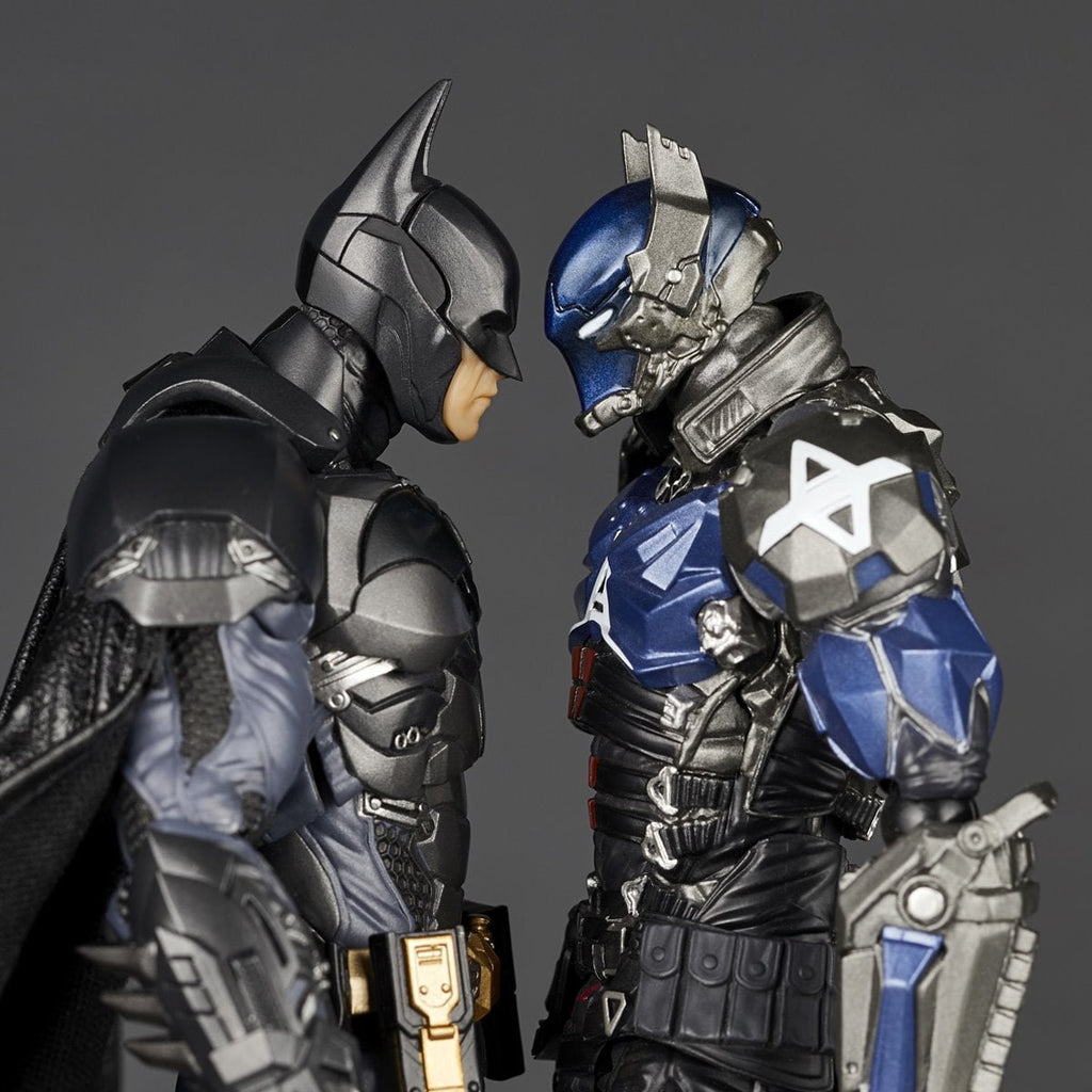 Batman: Arkham Knight Batman Revoltech Amazing Yamaguchi Action Figure
