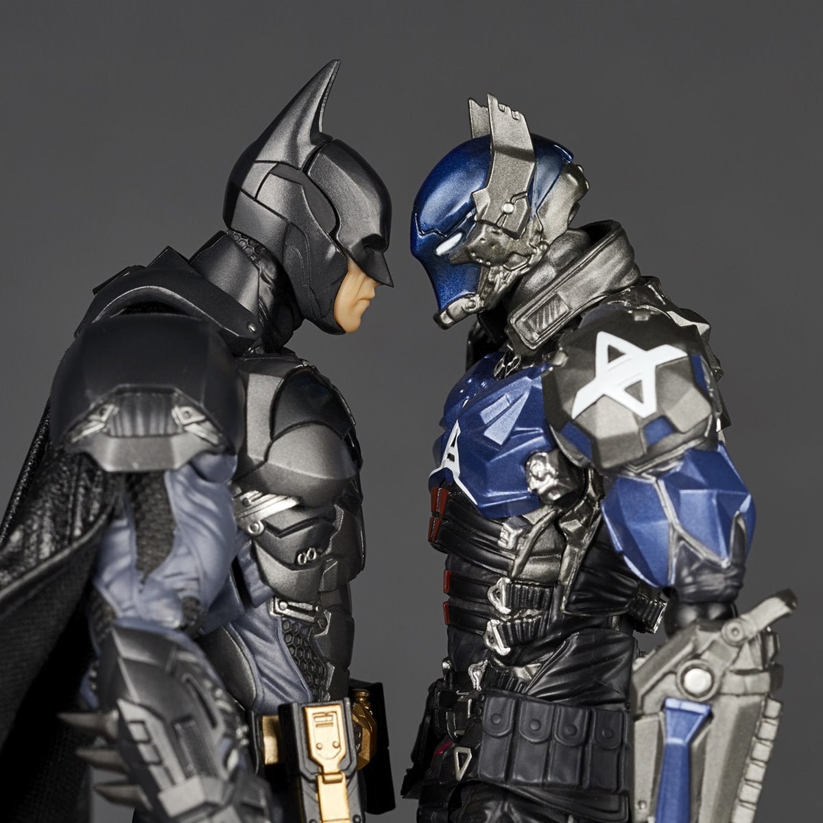 Batman: Arkham Knight Batman Revoltech Amazing Yamaguchi Action Figure