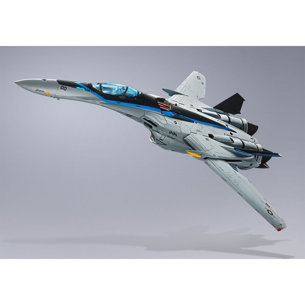 Macross Top Gun: Maverick VF-25 Messiah Valkyrie DX Chogokin Action Figure