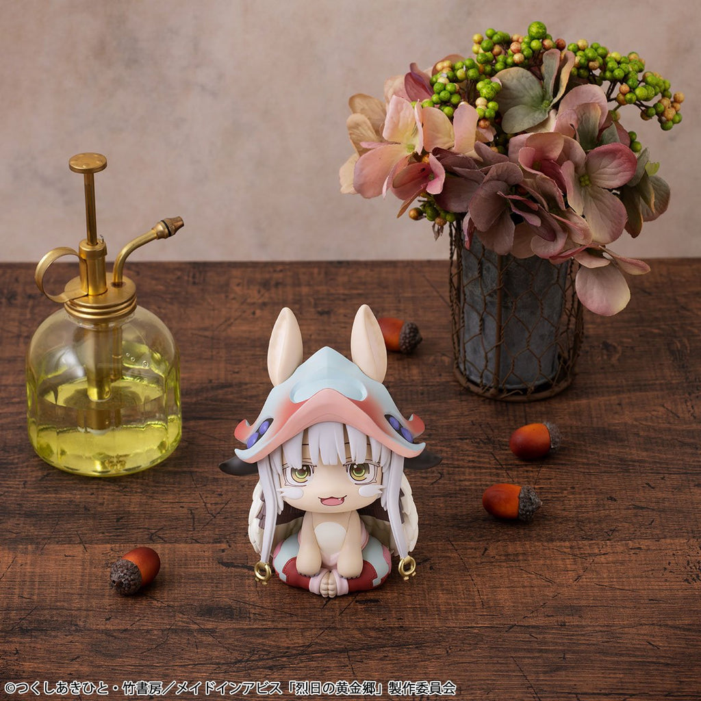 Made in Abyss: The Golden City of the Scorching Sun Nanachi Look Up Series Statue