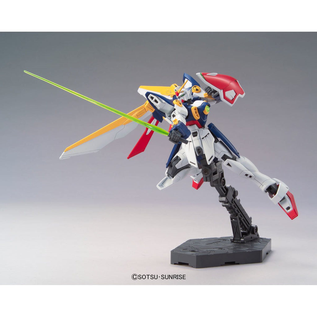 Mobile Suit Gundam Wing Gundam High Grade 1:144 Scale Model Kit