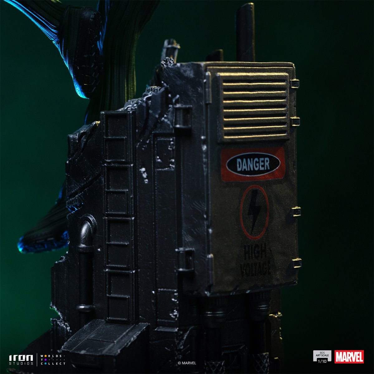 Vulture Spider-Man vs Villains Battle Diorama Series 1:10 Art Scale Limited Edition Statue