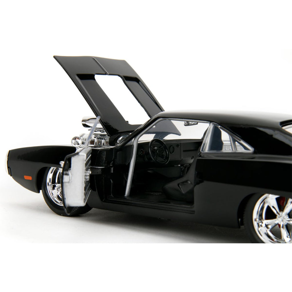 Hollywood Rides Fast and the Furious Dodge Charger R/T 1:24 Scale Die-Cast Metal Vehicle with Dom Figure