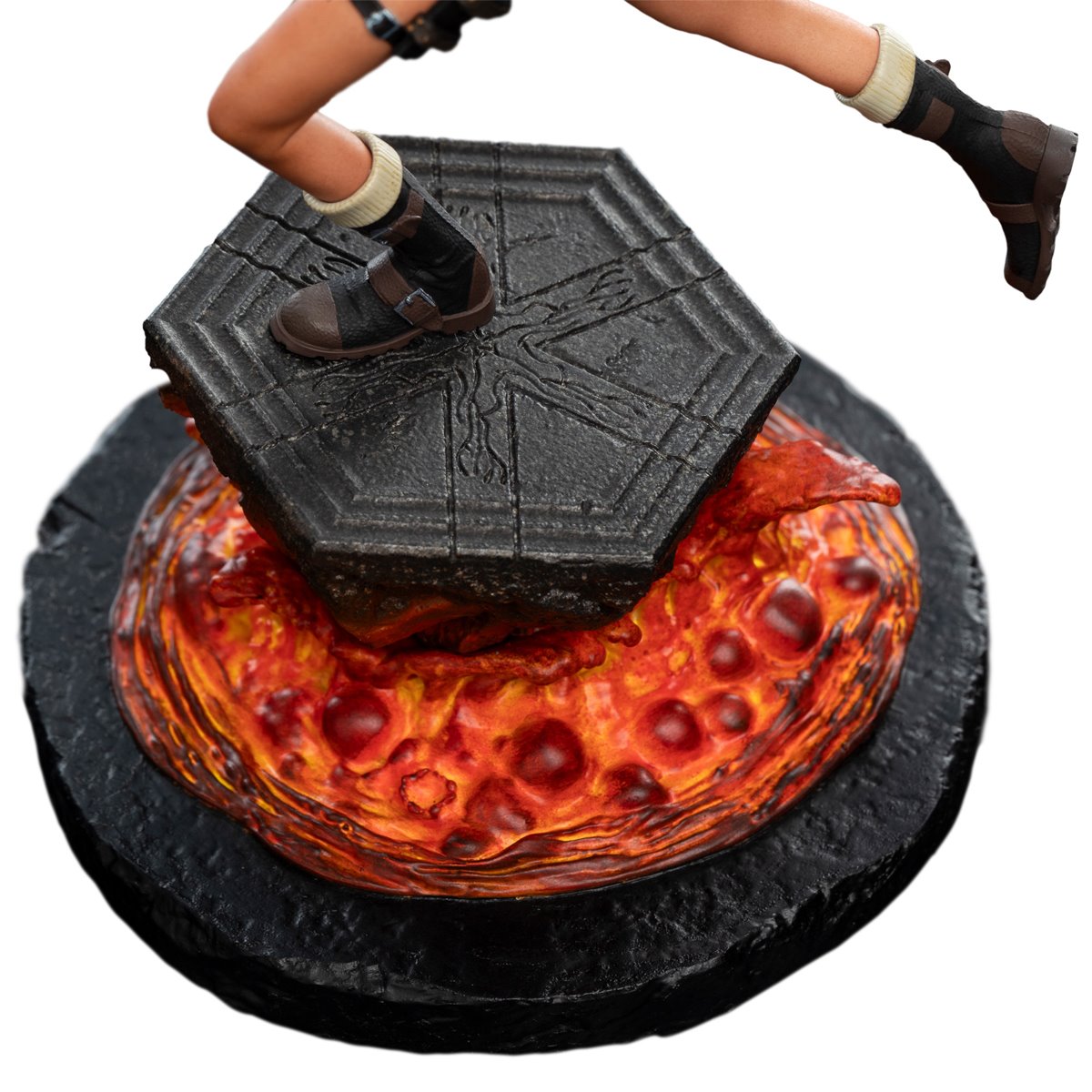 Tomb Raider Lara Croft: The Sanctuary of Flame Miniature Statue