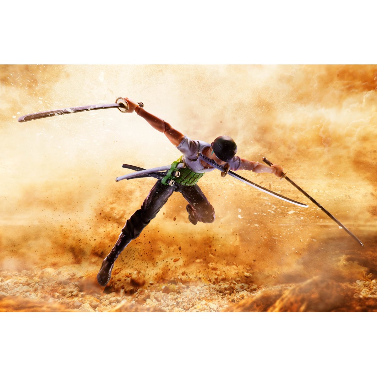 One Piece Roronoa Zoro Romance Dawn S.H.Figuarts Action Figure - Reissue