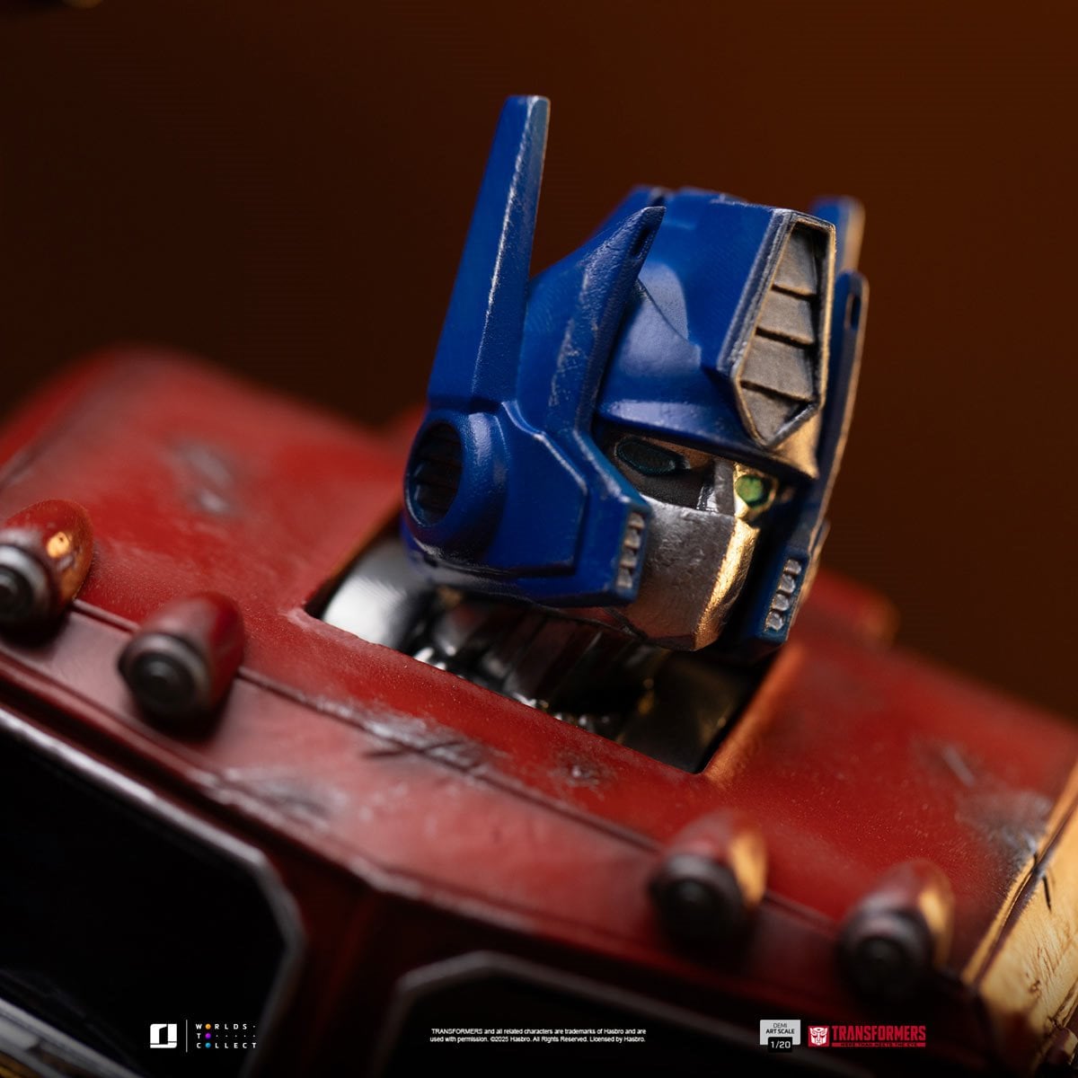 Transformers Optimus Prime 1:20 Demi Art Scale Limited Edition Statue