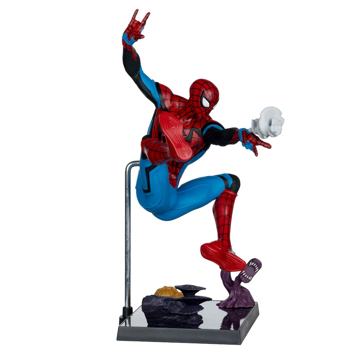 Marvel Rivals Wave 2 Spider-Man 1:6 Scale Posed Figure with Scene and Comic