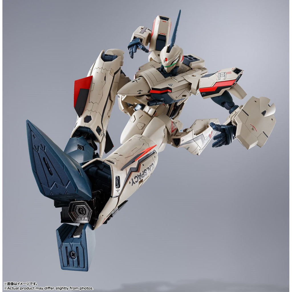 Macross Plus YF-19 Excalibur Isamu Alva Dyson Use DX Chogokin Action Figure