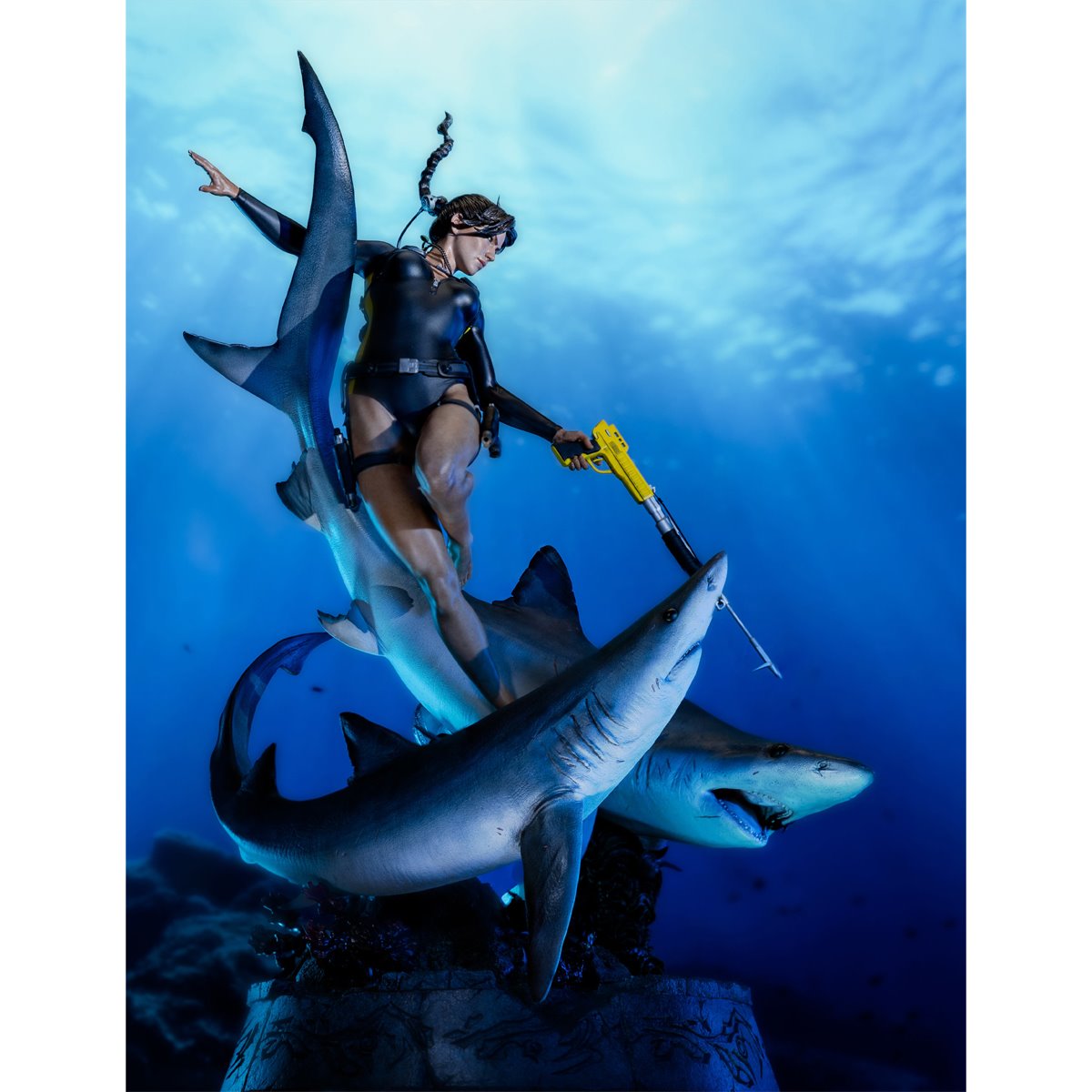 Tomb Raider Lara Croft Quest for Avalon Limited Edition 1:4 Scale Statue