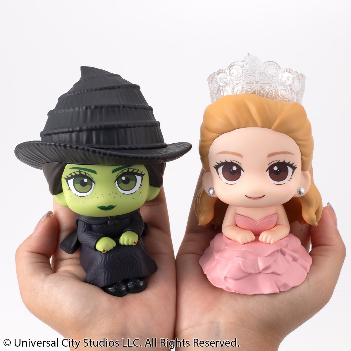 Wicked Elphaba Look Up Series Statue