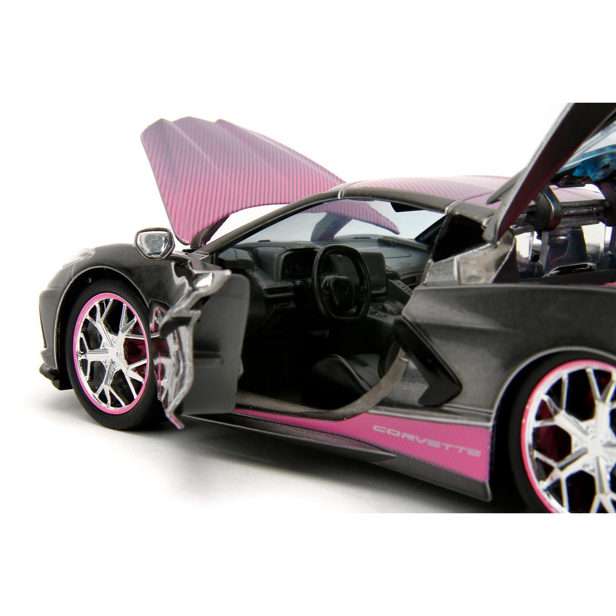 Pink Slips 2020 Corvette Stingray with Base 1:24 Scale Die-Cast Metal Vehicle