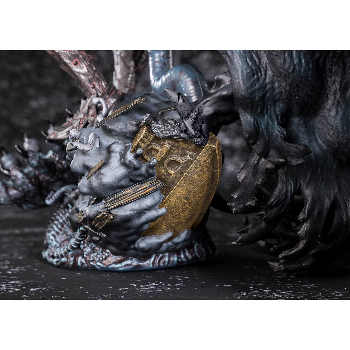 Berserk Guts Berserker Armor FiguartsZERO Touche Metallique Statue