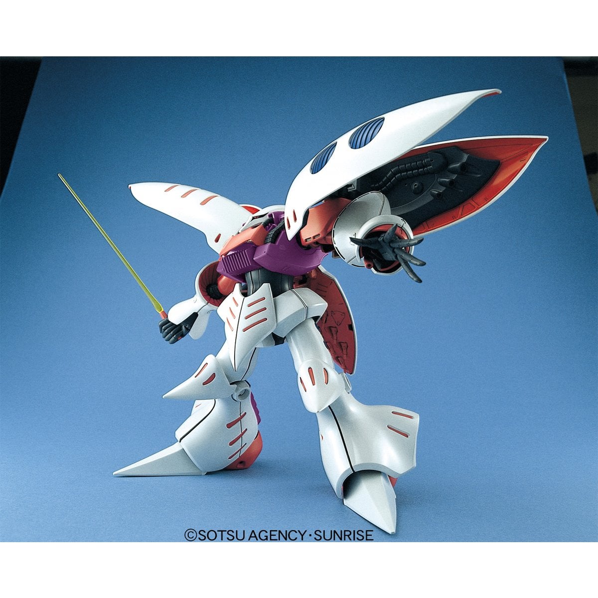 Mobile Suit Gundam AMX-004 Qubelley Master Grade 1:100 Scale Model Kit