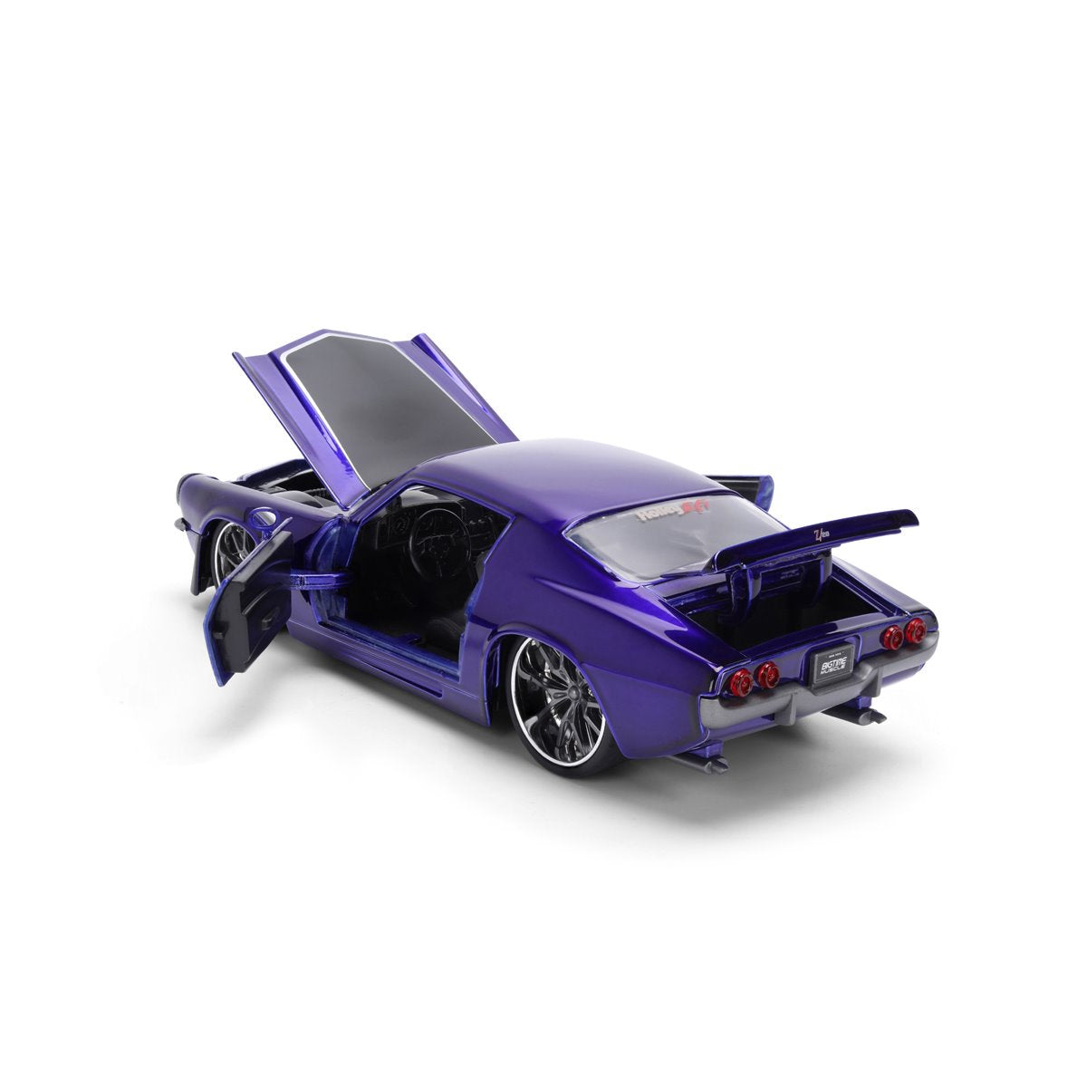 Bigtime Muscle 1971 Chevrolet Camaro Candy Purple 1:24 Scale Die-Cast Metal Vehicle