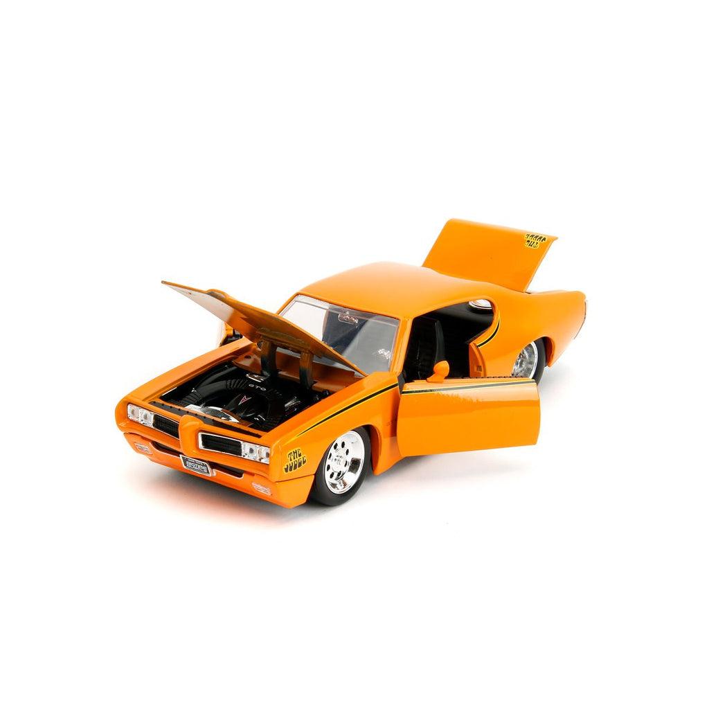 Bigtime Muscle 1969 Pontiac GTO Judge Orange 1:24 Scale Die-Cast Metal Vehicle