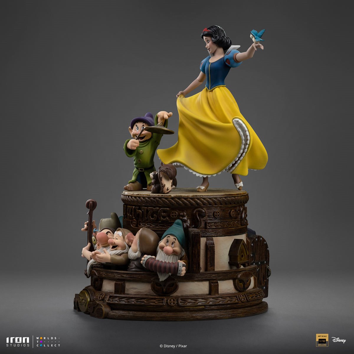Snow White and the Seven Dwarfs Disney Classic Snow White 1:10 Deluxe Art Scale Limited Edition Statue
