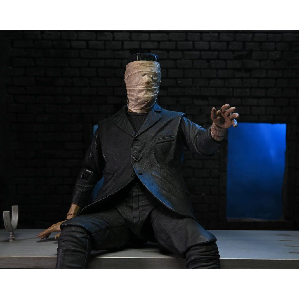Universal Monsters Frankenstein Accessory Pack