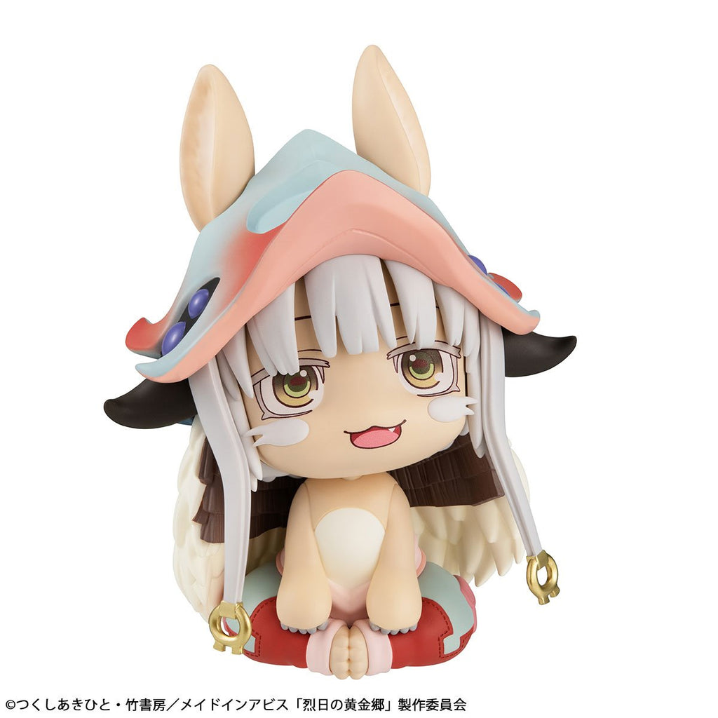 Made in Abyss: The Golden City of the Scorching Sun Nanachi Look Up Series Statue