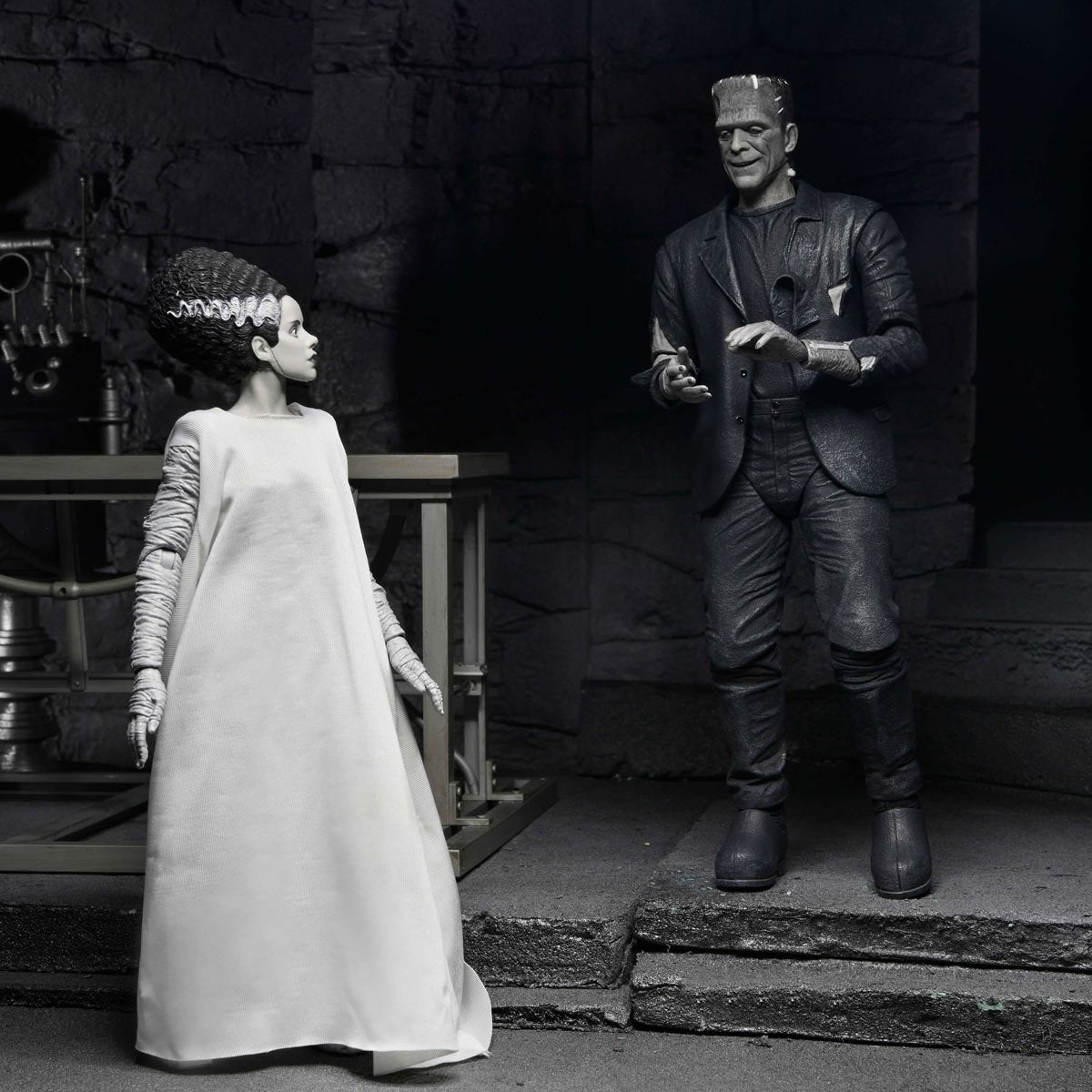 Universal Monsters Bride of Frankenstein 90th Ann. The Monster & His Mate (B&W Version) 7-In Scale Action Figure 2-Pack