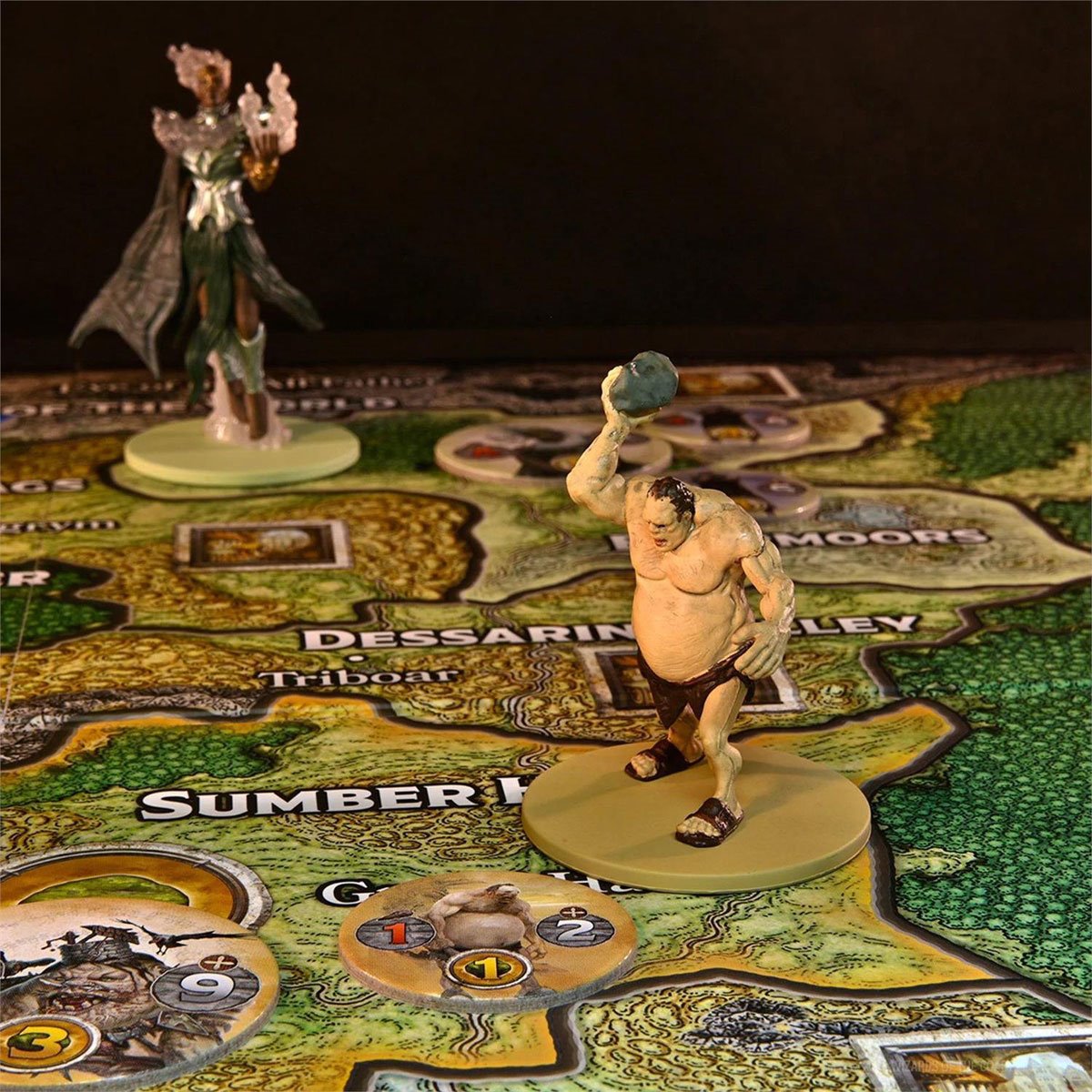 Dungeons & Dragons: Assault of the Giants Board Premium Edition Game