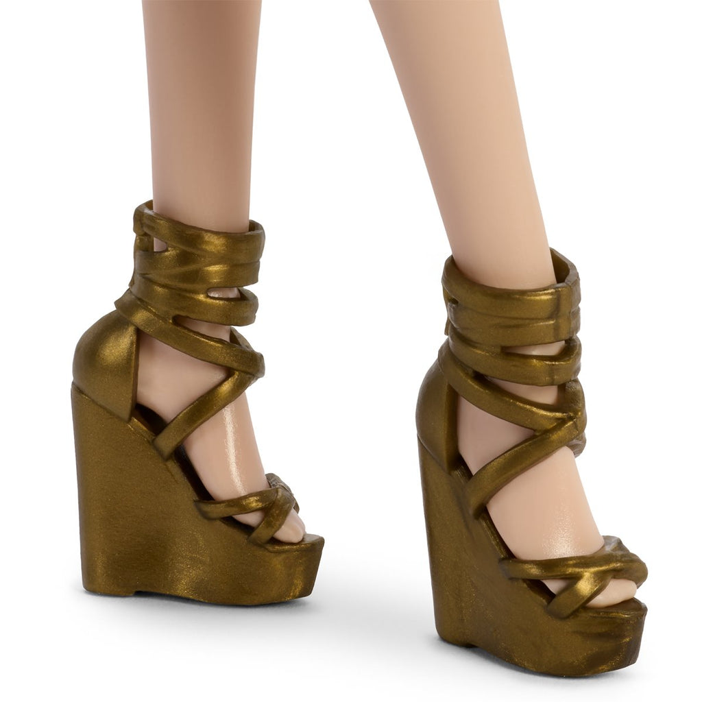 Barbie Basics 06 Doll