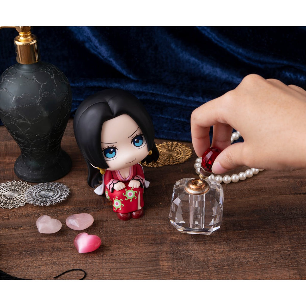 One Piece Boa Hancock Look Up Series Statue