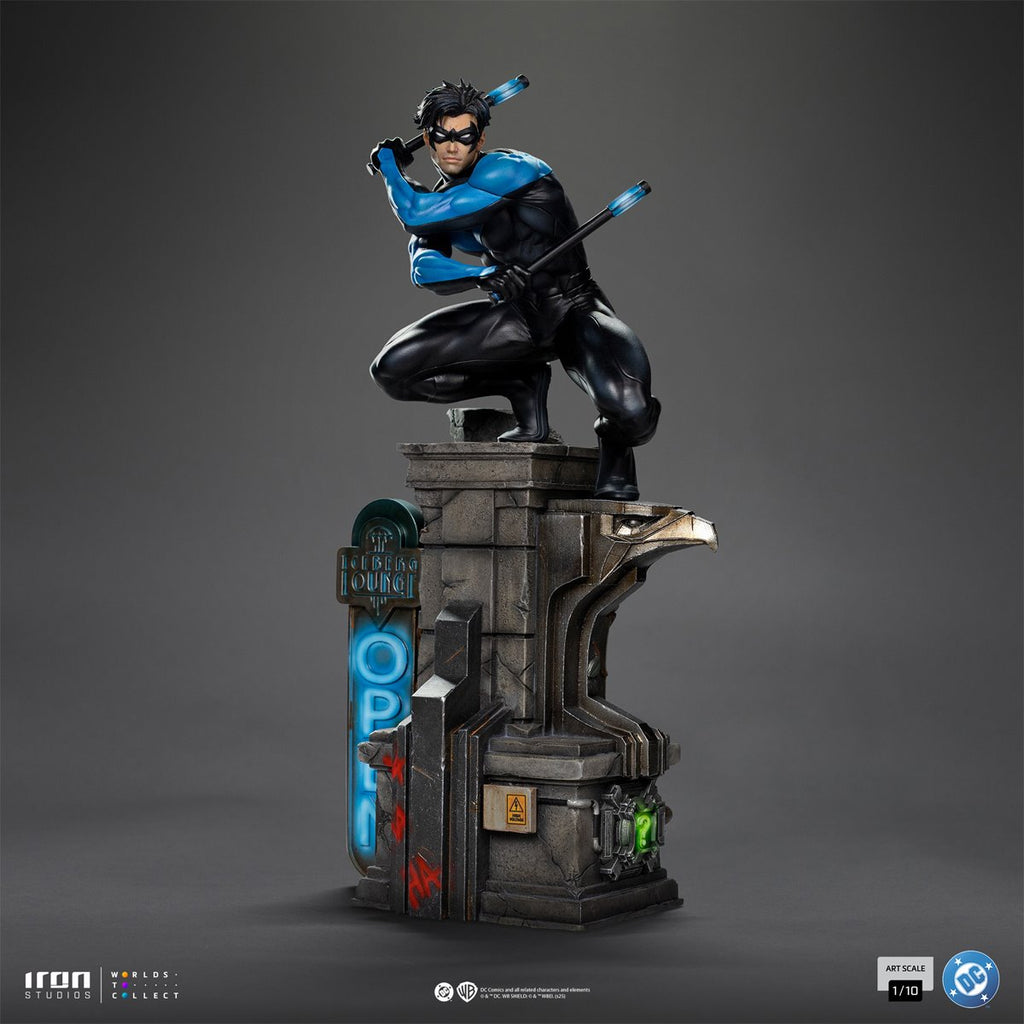DC Comics Nightwing 1:10 Art Scale Limited Edition Statue
