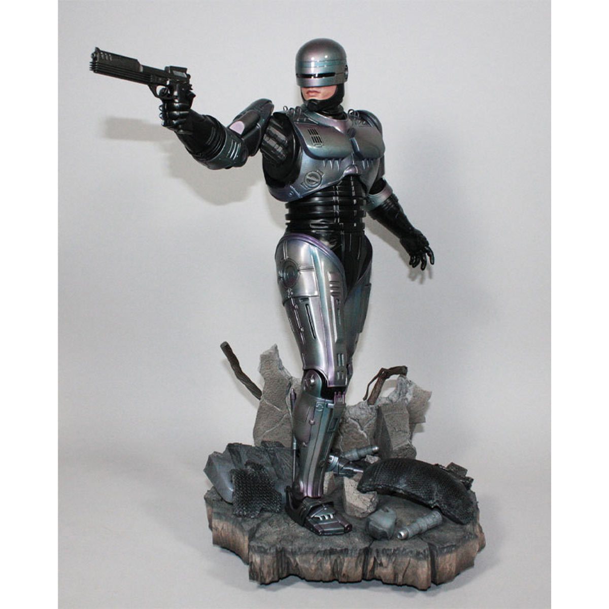RoboCop 1:4 Scale Statue