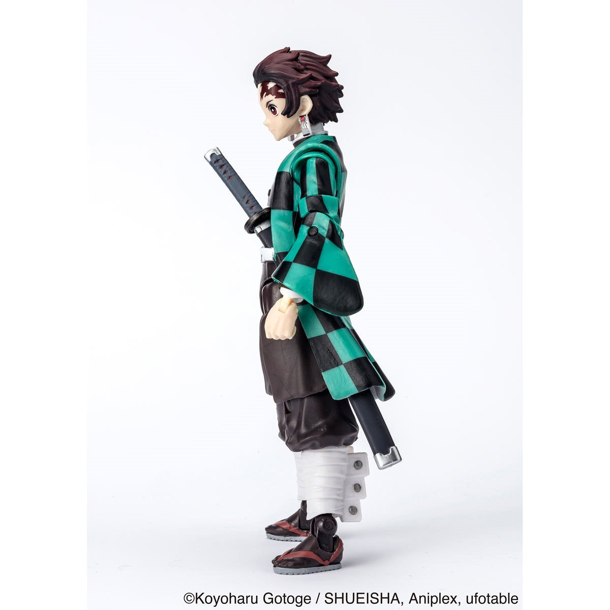Demon Slayer: Kimetsu no Yaiba Ultimate Legends High Definition Tanjiro Kamado Action Figure