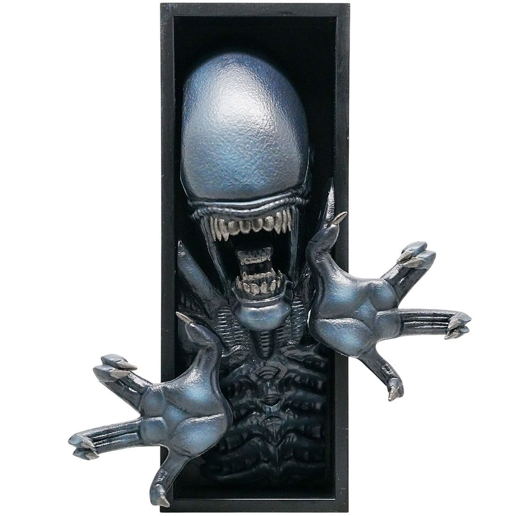 Alien Xenomorph Nook Statue