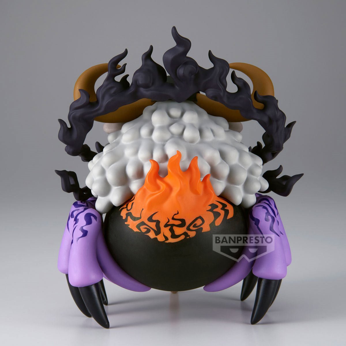One Piece Saint Jaygarcia Saturn Mega World Collectable Figure