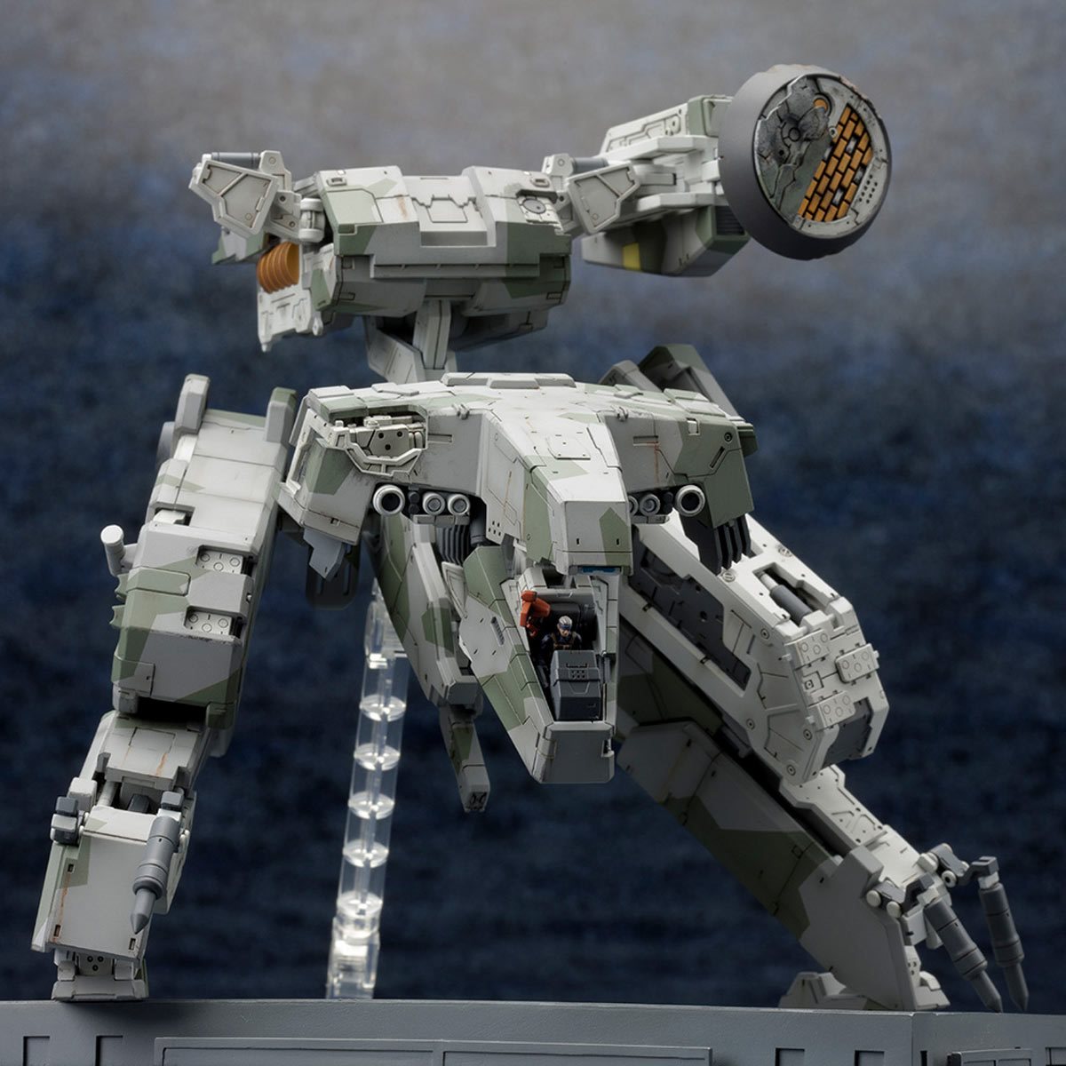 Metal Gear Solid 4: Guns of the Patriots Metal Gear Rex 1:100 Scale Model Kit - ReRun