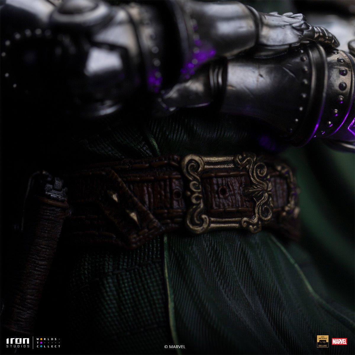 Doctor Doom Infinity Gauntlet Battle Diorama Series 1:10 Deluxe Art Scale Limited Edition Statue