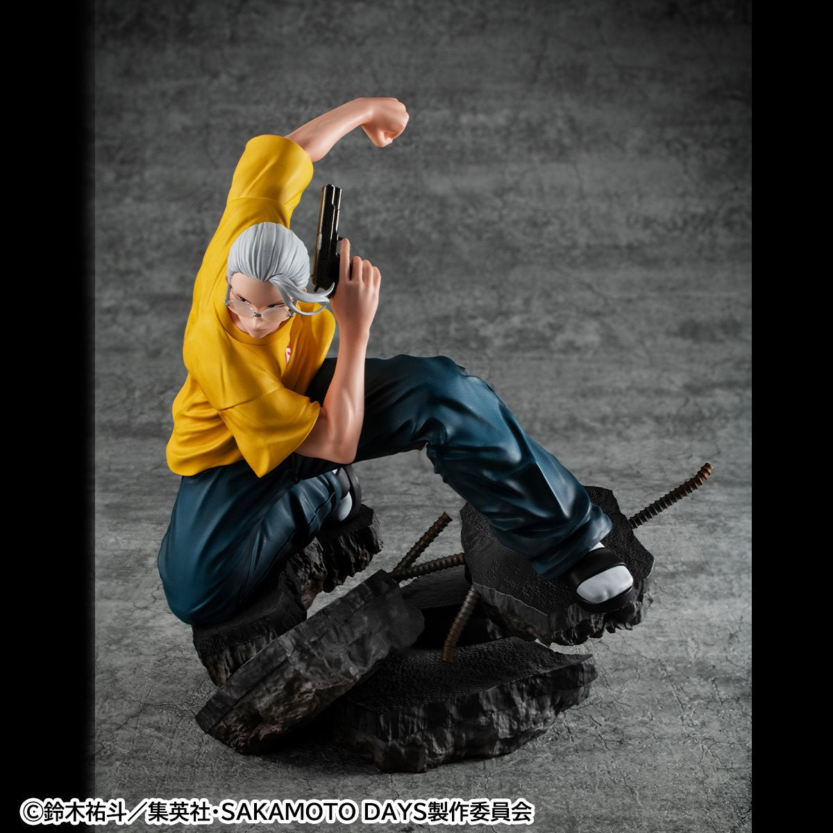 Sakamoto Days Taro Sakamoto Statue