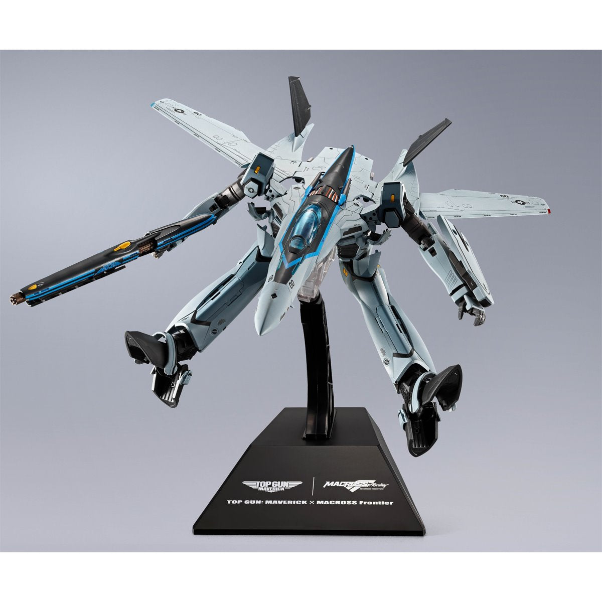 Macross Top Gun: Maverick VF-25 Messiah Valkyrie DX Chogokin Action Figure