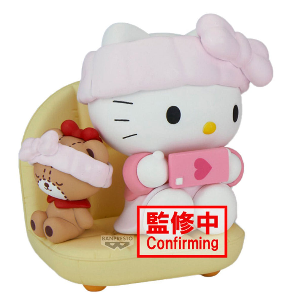 Sanrio Hello Kitty Nakayoshi Memories Relaxing Time at Home Statue