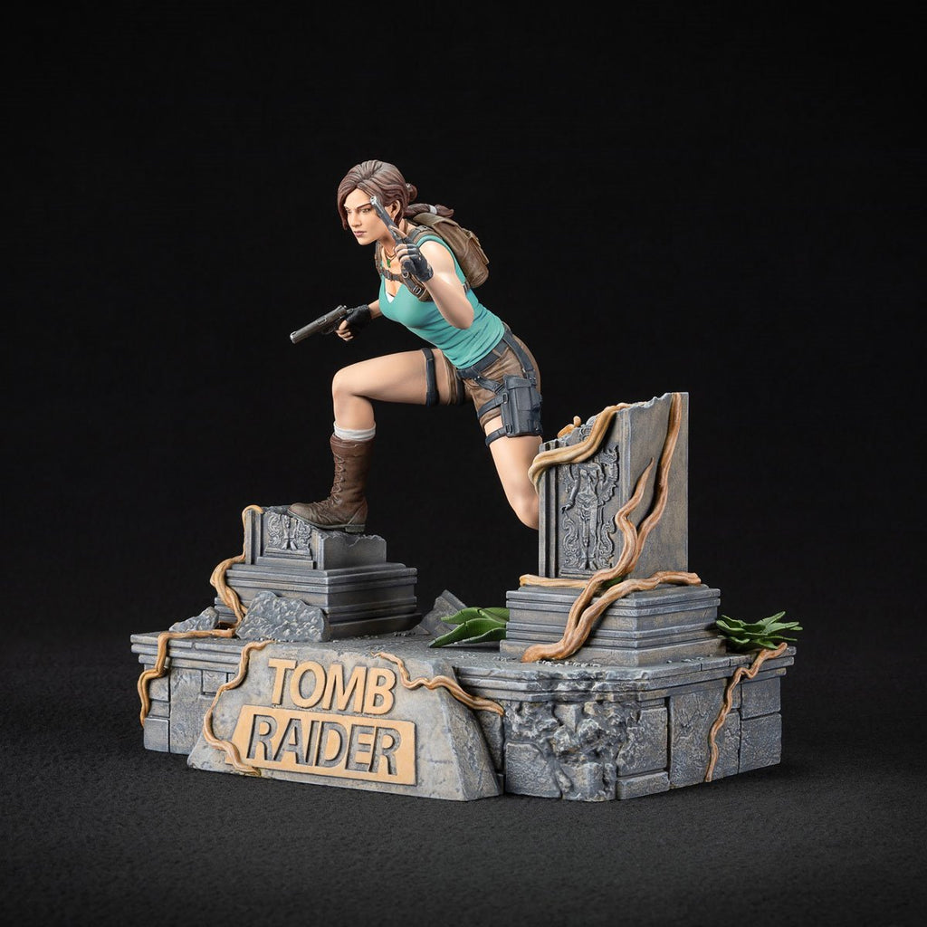Tomb Raider Lara Croft PVC Statue