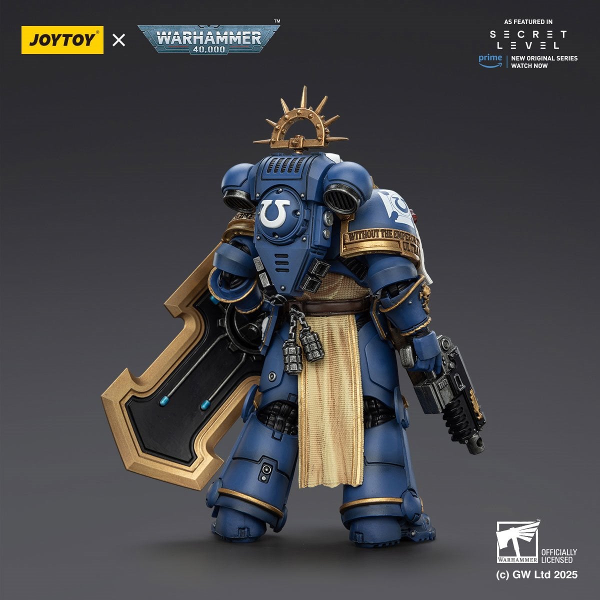 Joy Toy Warhammer 40,000 Ultramarines Levantus with Power Sword, Stormshield and Bolt Pistol 1:18 Scale Action Figure