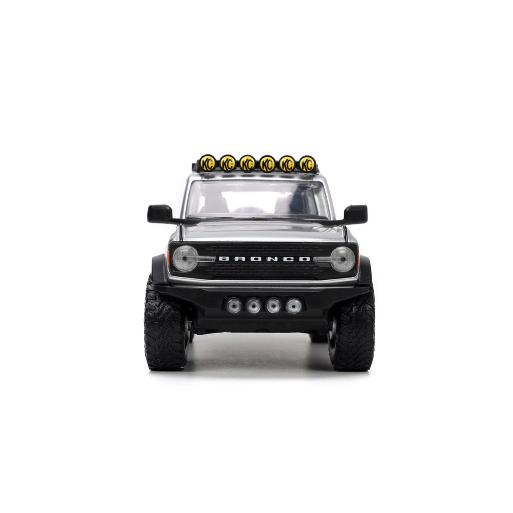 Just Trucks 2021 Ford Bronco Silver 1:24 Scale Die-Cast Metal Vehicle with Tire Rack